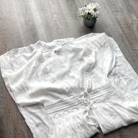 Beach cover up - Picture 1 of 3